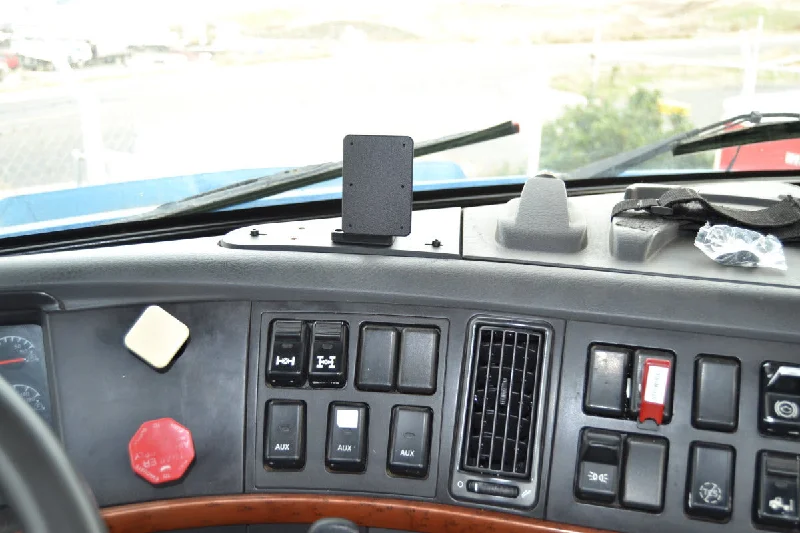 Extra-Strength Dash Mount