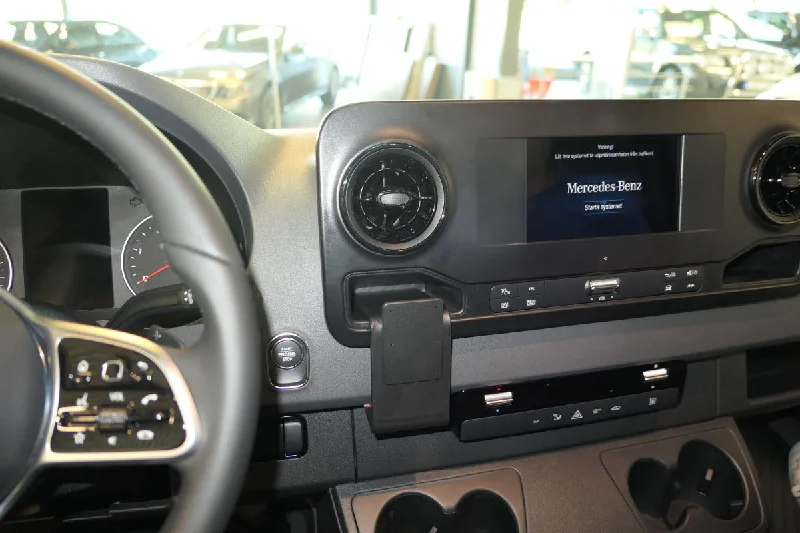 Mercedes Benz Sprinter Extra-Strength Dash Mount