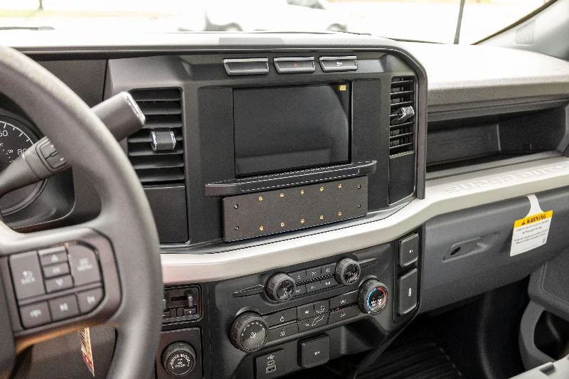 Ford Super Duty Extra-Strength Dash Mount