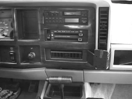 Angled Dash Mount for Jeep Cherokee