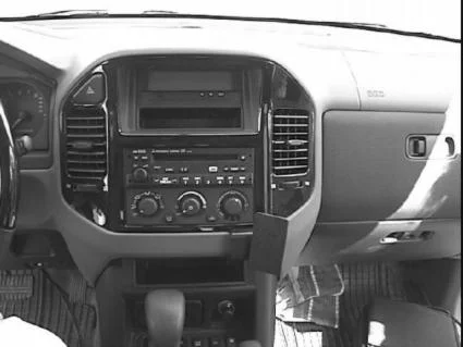 Angled Dash Mount for Mitsubishi Montero