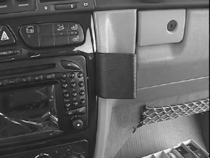 Angled Dash Mount for Mercedes Benz G-Class