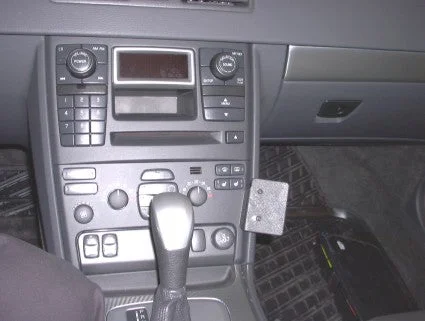 Angled Dash Mount for Volvo XC90