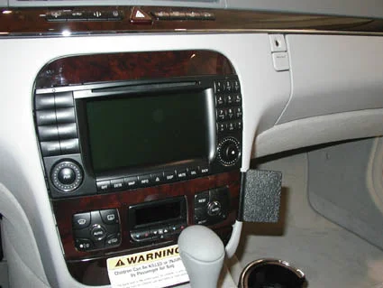 Angled Dash Mount for Mercedes Benz S-Class