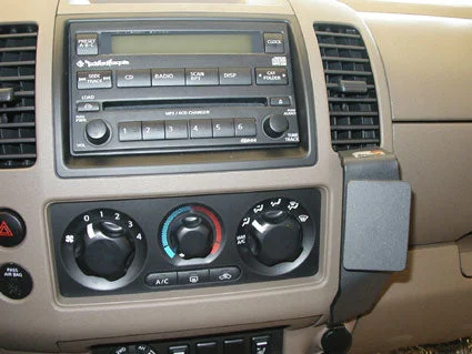 Angled Dash Mount for Nissan Frontier, Pathfinder