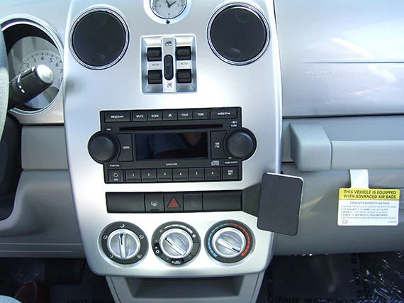 Angled Dash Mount for Chrysler PT Cruiser