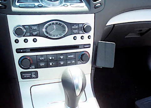 Angled Dash Mount for Infiniti G25, G35, G37, Q40