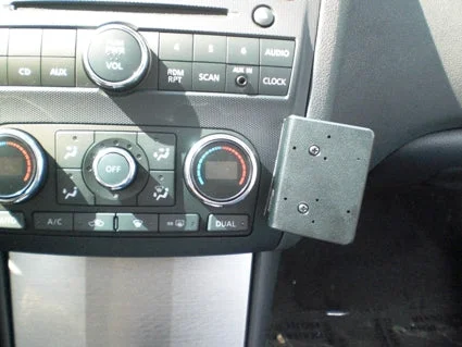 Angled Dash Mount for Nissan Altima