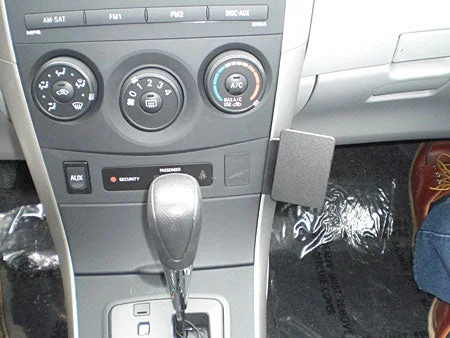 Angled Dash Mount for Toyota Corolla