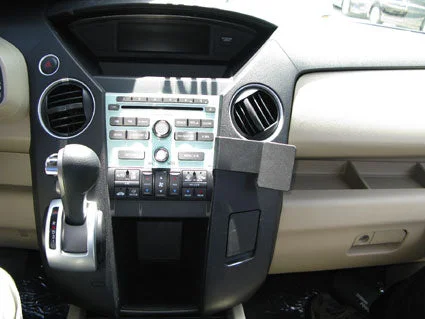 Angled Dash Mount for Honda Pilot