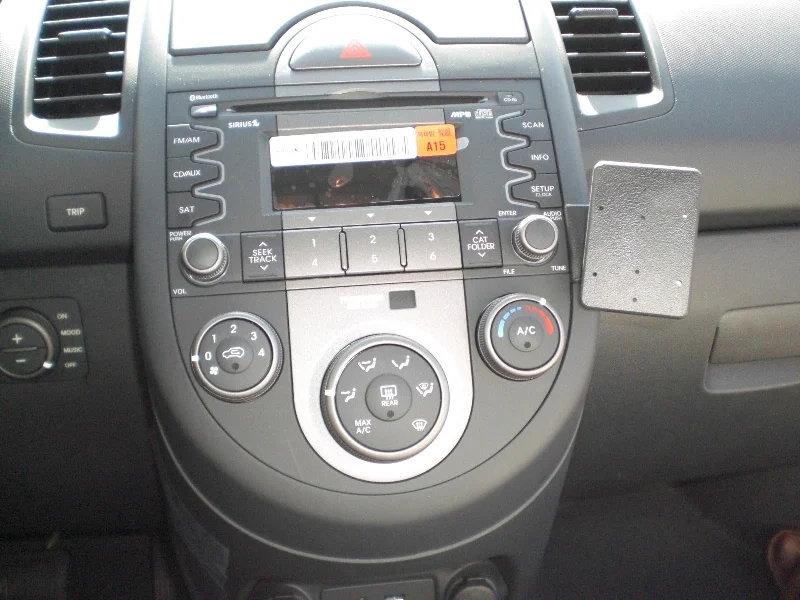 Angled Dash Mount for Kia Soul